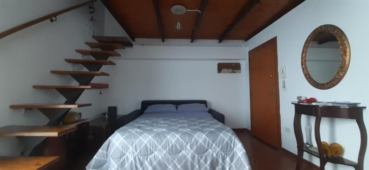 La Casa Sul Como Neapel Exteriör bild